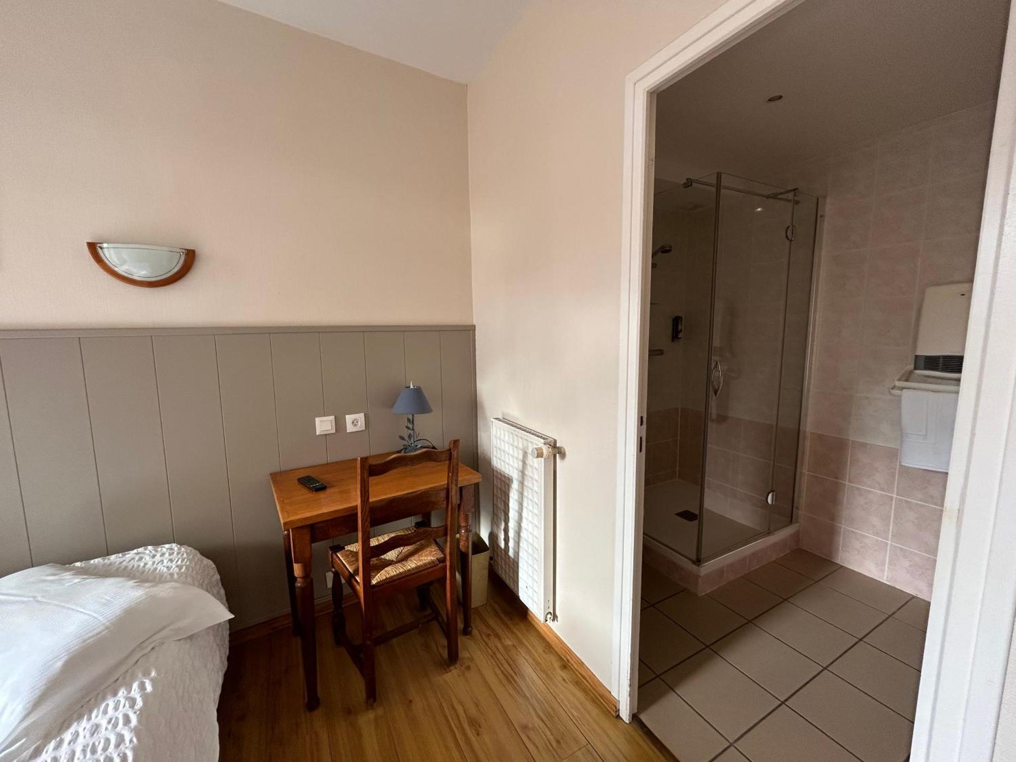 Hotel Les Voisins Beaucemaine Ploufragan Δωμάτιο φωτογραφία